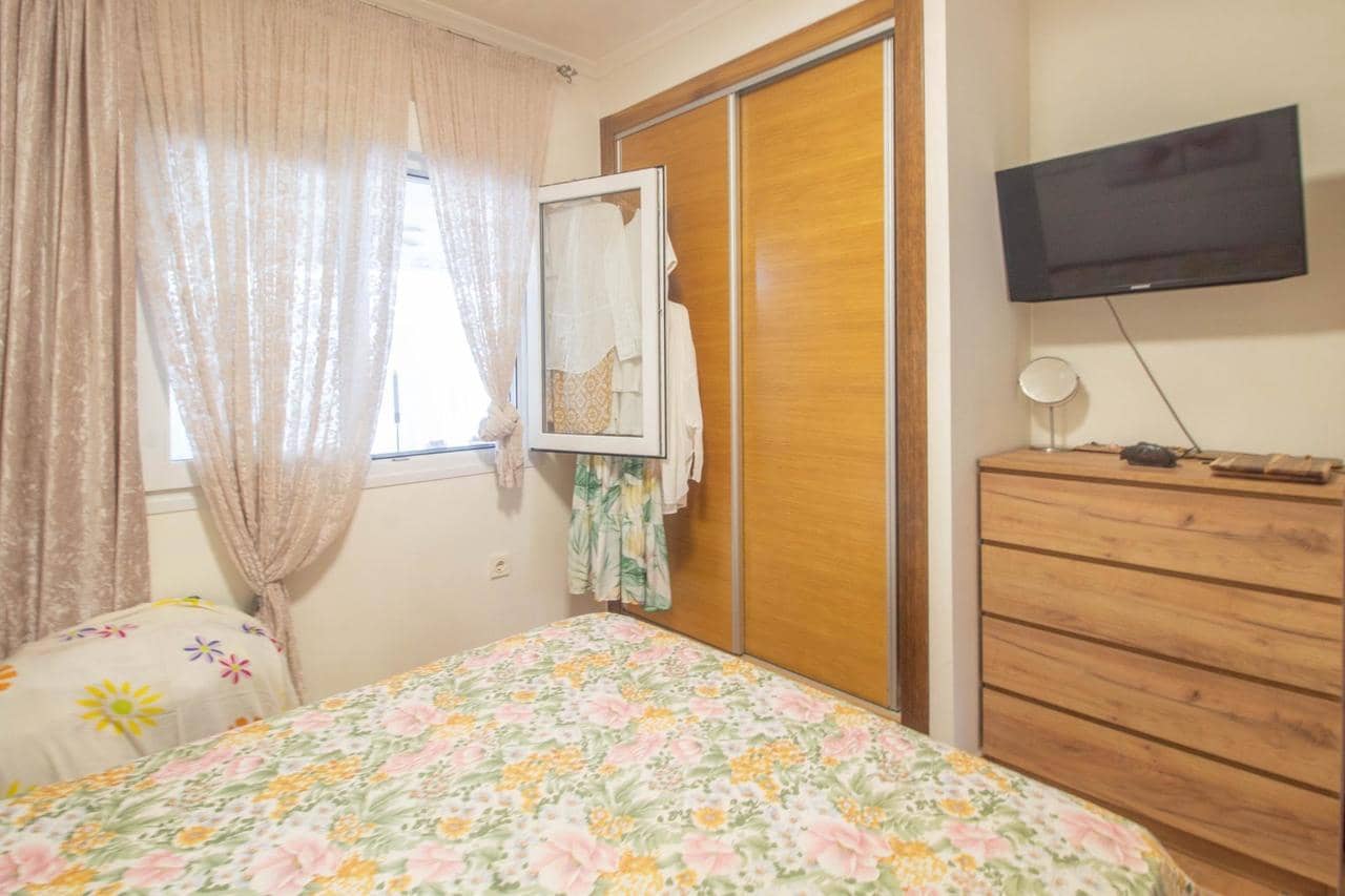 Casa de 2 habitaciones en Pilar de la Horadada en venta con piscina - 229.900 € (Ref: 9300724)