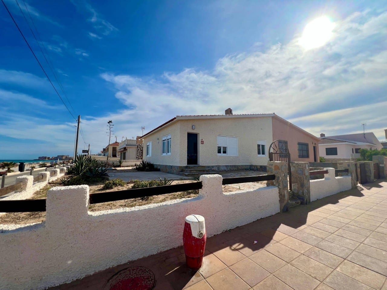 3 bedroom Villa for sale in La Mata - € 955,000 (Ref: 9300734)