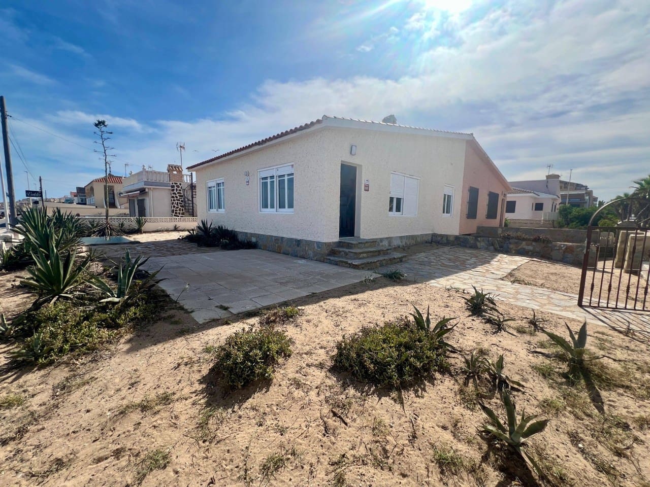 3 bedroom Villa for sale in La Mata - € 955,000 (Ref: 9300734)
