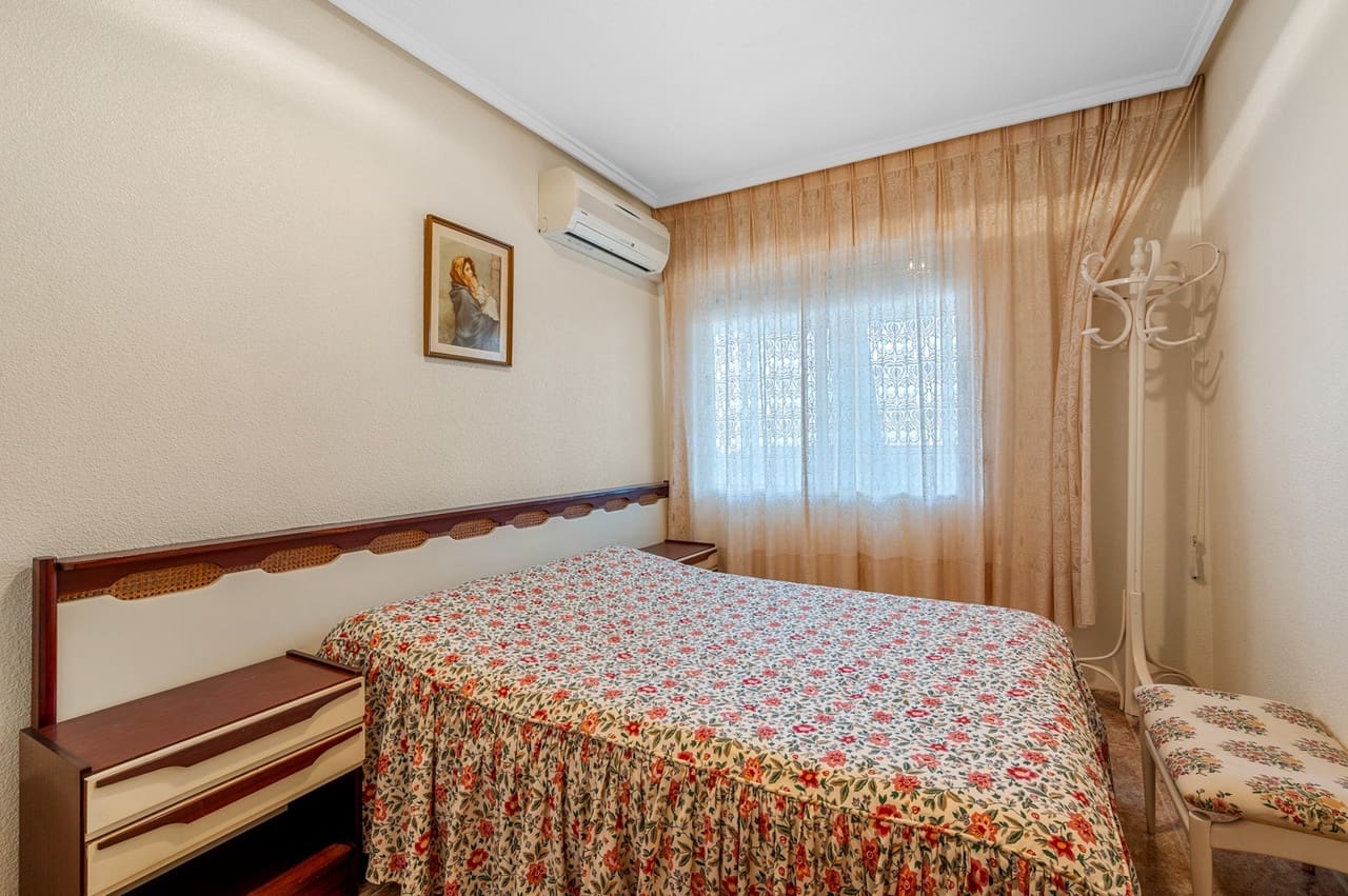 3 soveværelse Lejlighed til salg i Torrevieja med garage - € 475.000 (Ref: 9305084)