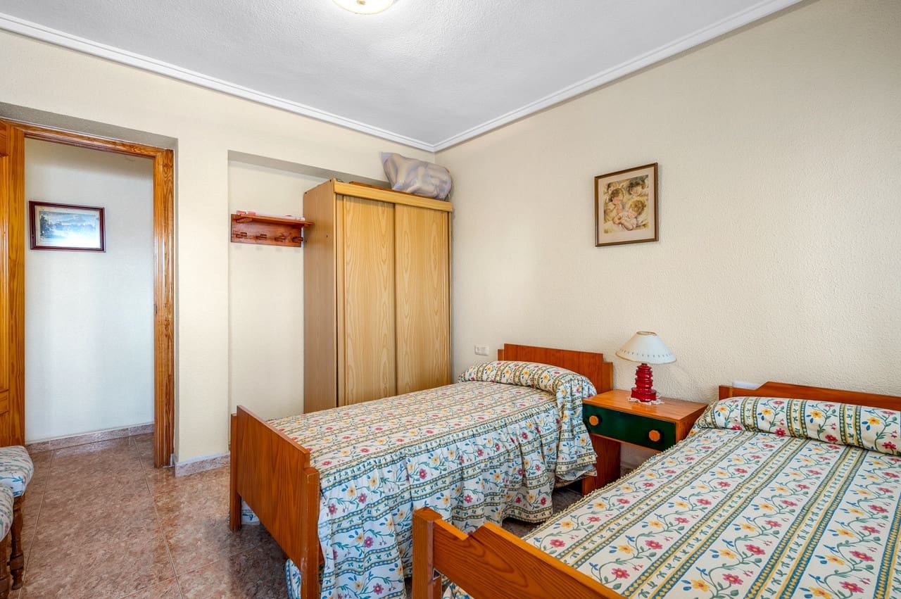 3 soveværelse Lejlighed til salg i Torrevieja med garage - € 475.000 (Ref: 9305084)