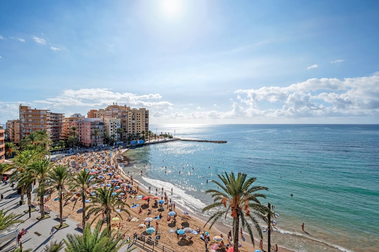 3 soveværelse Lejlighed til salg i Torrevieja med garage - € 475.000 (Ref: 9305084)