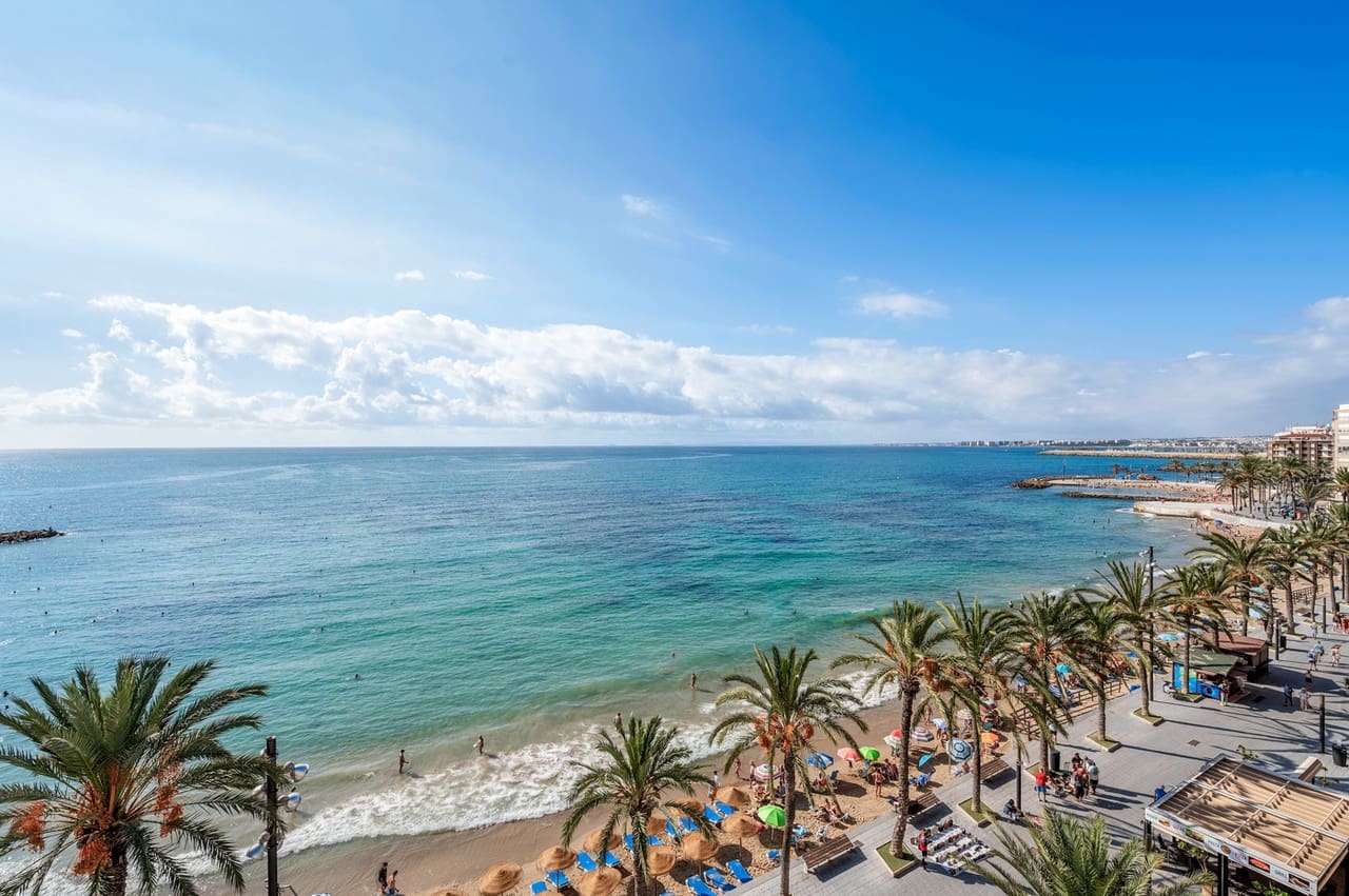 3 soveværelse Lejlighed til salg i Torrevieja med garage - € 475.000 (Ref: 9305084)