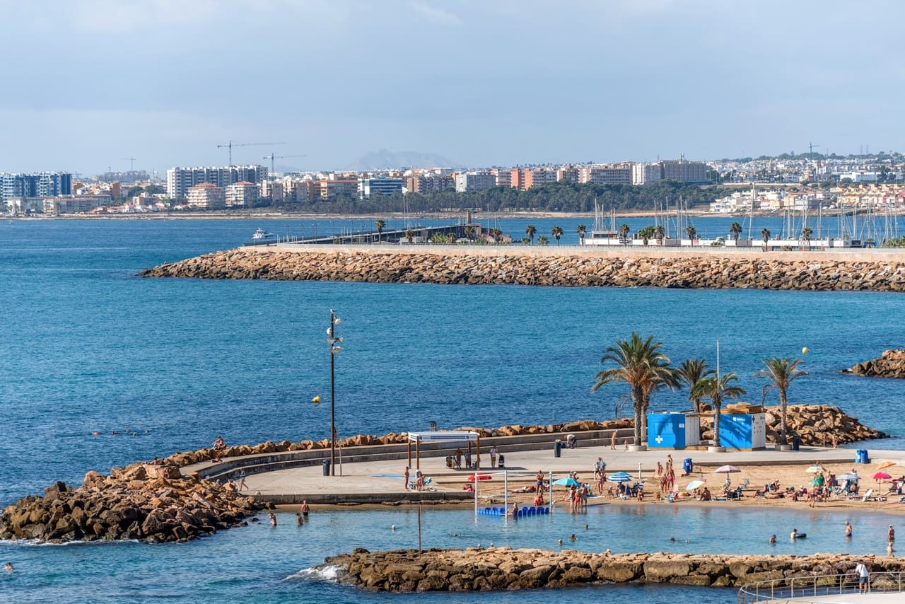 3 soveværelse Lejlighed til salg i Torrevieja med garage - € 475.000 (Ref: 9305084)