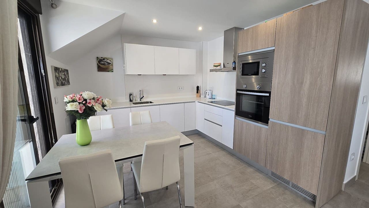 2 Zimmer Apartment zu verkaufen in Pilar de la Horadada - 295.000 € (Ref: 9305086)