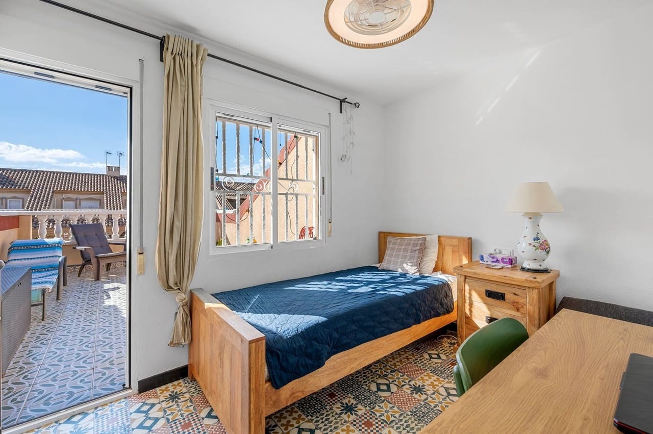 3 soverom Hus til salgs i Los Alcazares - € 197 000 (Ref: 9312477)