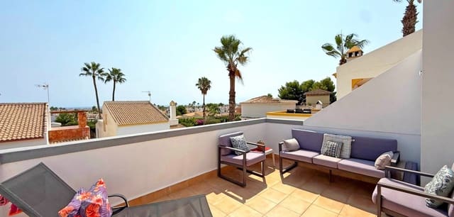 3 soveværelse Villa til salg i Dehesa de Campoamor, Orihuela med swimmingpool - € 424.900 (Ref: 9317366)