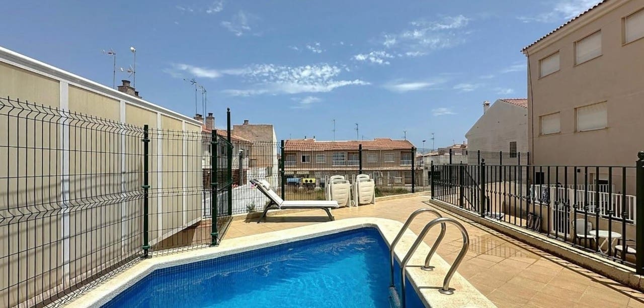 2 soveværelse Lejlighed til salg i San Pedro del Pinatar med swimmingpool garage - € 257.000 (Ref: 9317367)