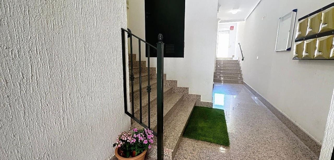 2 soveværelse Lejlighed til salg i San Pedro del Pinatar med swimmingpool garage - € 257.000 (Ref: 9317367)