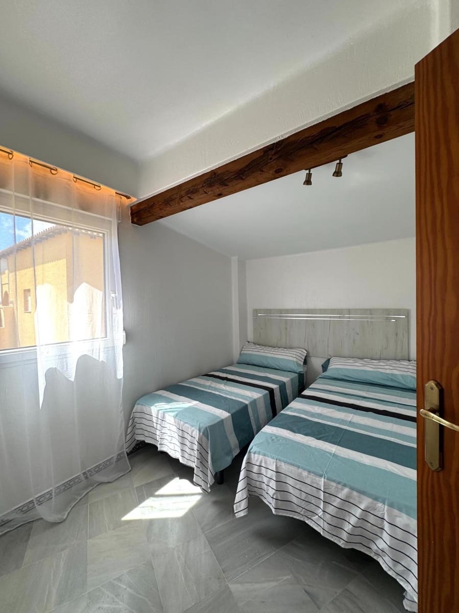 Ático de 3 habitaciones en Torrevieja en venta - 319.000 € (Ref: 9317374)