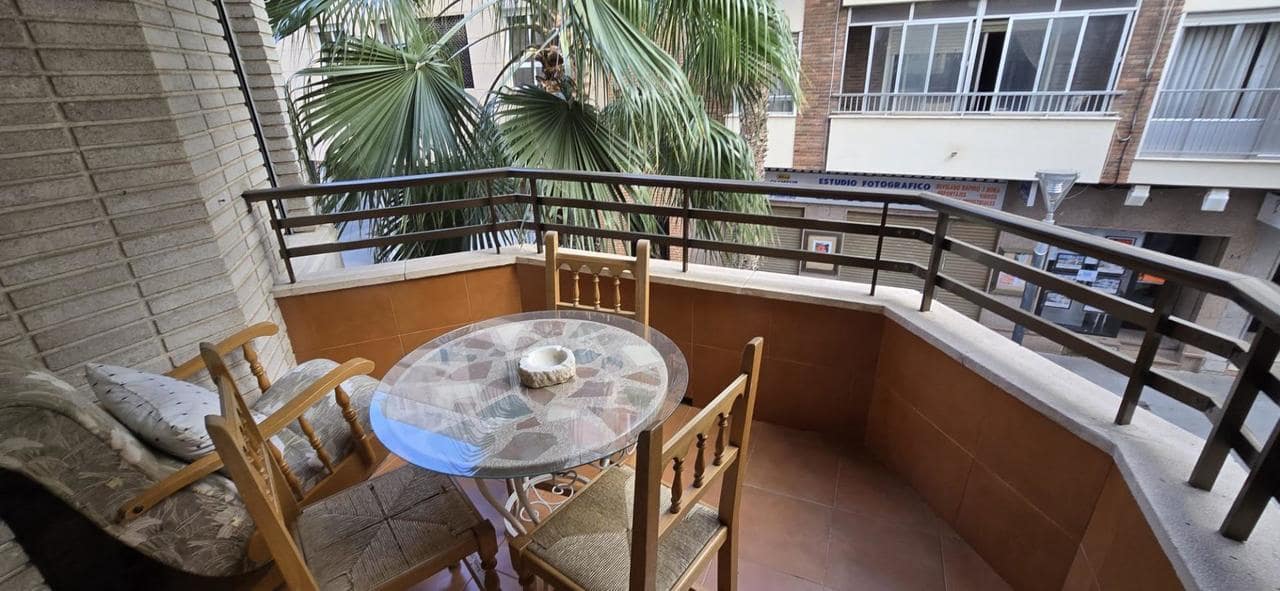 4 chambre Appartement à vendre à Torrevieja - 299 000 € (Ref: 9317397)