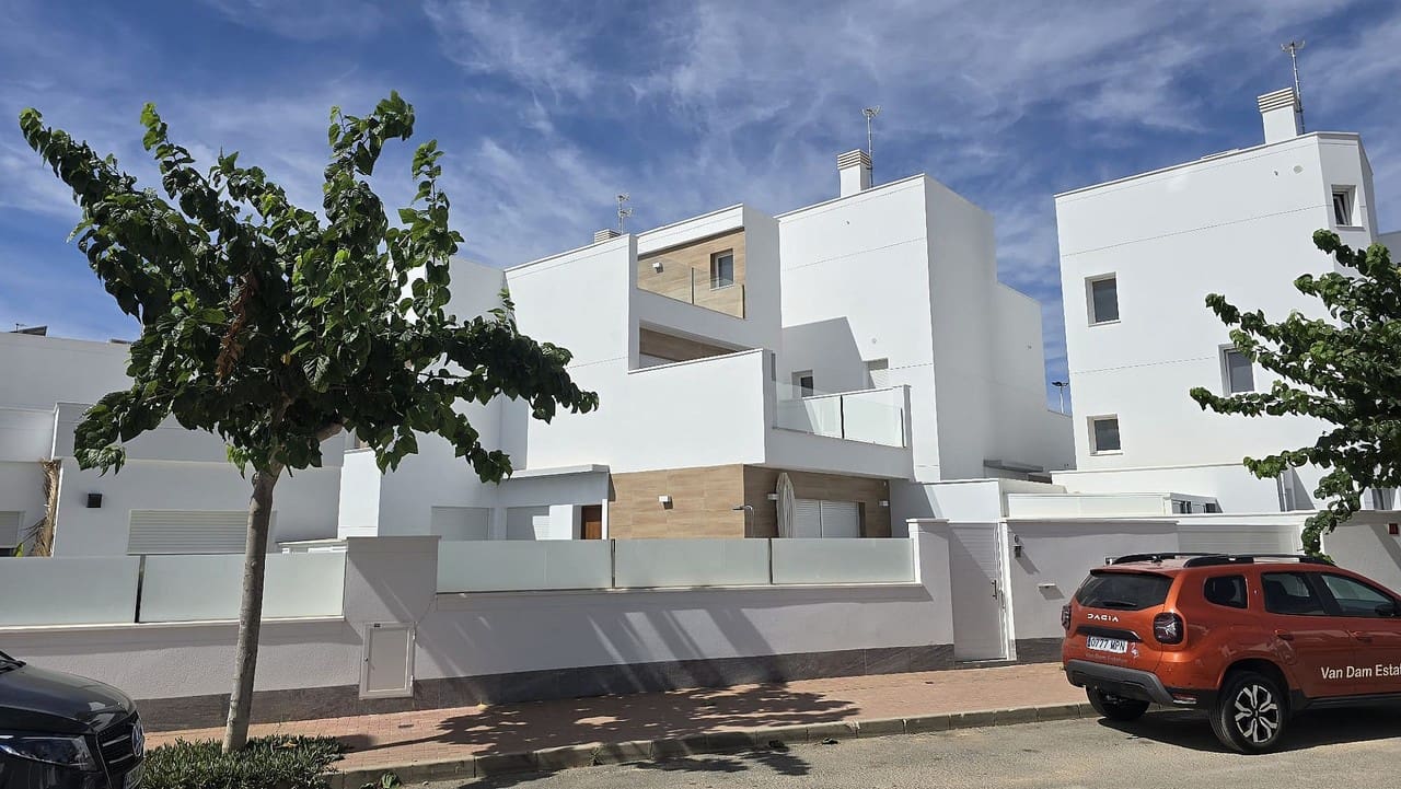 3 slaapkamer Villa te koop in San Pedro del Pinatar - € 397.000 (Ref: 9317409)