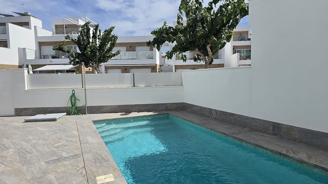 3 slaapkamer Villa te koop in San Pedro del Pinatar - € 397.000 (Ref: 9317409)