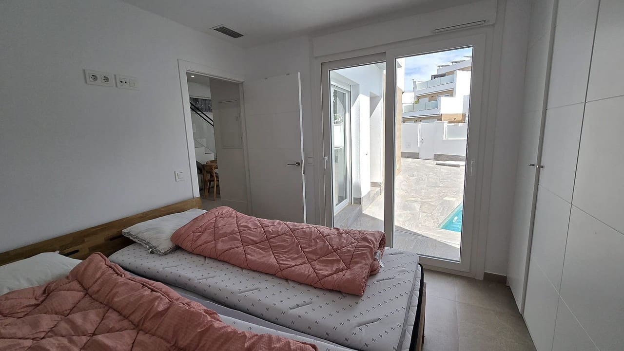 3 slaapkamer Villa te koop in San Pedro del Pinatar - € 397.000 (Ref: 9317409)