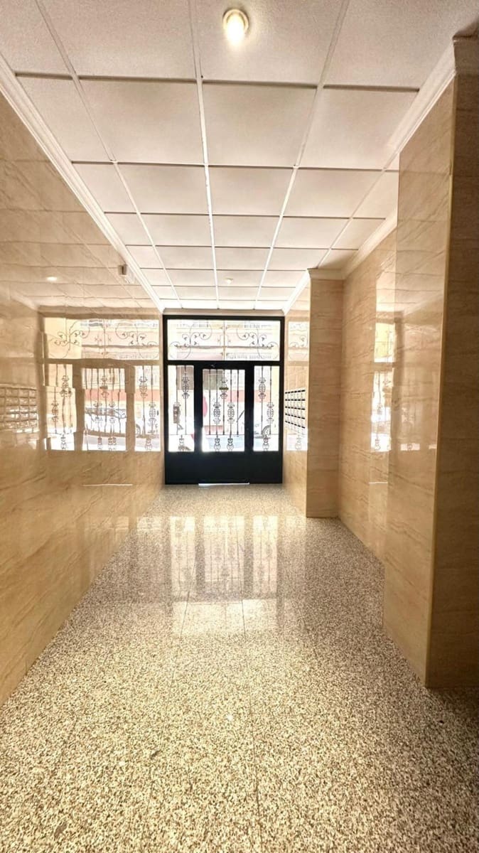 1 soveværelse Penthouse til salg i Torrevieja - € 189.900 (Ref: 9317412)