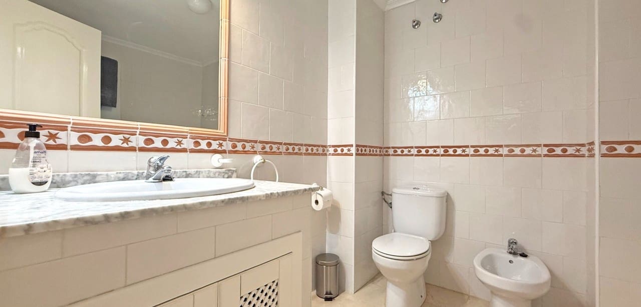 2 bedroom Apartment for sale in Orihuela Costa - € 199,000 (Ref: 9317420)