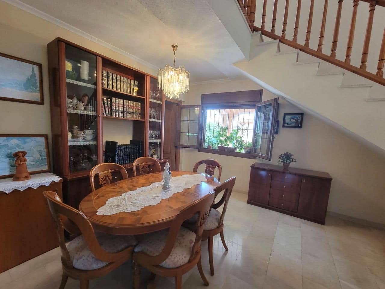 4 quarto Moradia para venda em Torrevieja com piscina - 1 000 000 € (Ref: 9317437)