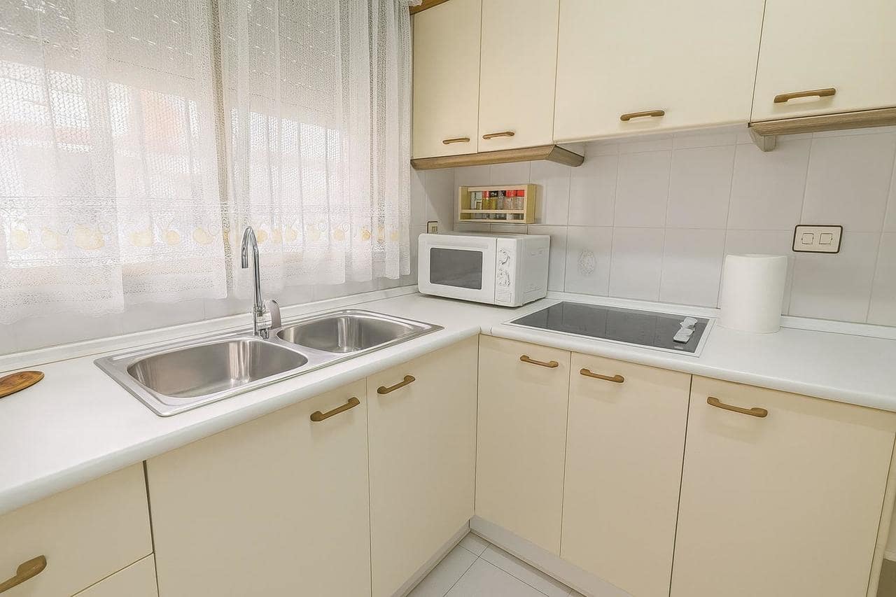 2 quarto Apartamento para venda em Torrevieja - 137 000 € (Ref: 9317459)