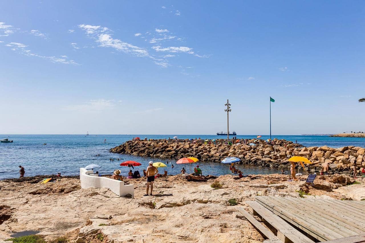 2 quarto Apartamento para venda em Torrevieja - 137 000 € (Ref: 9317459)