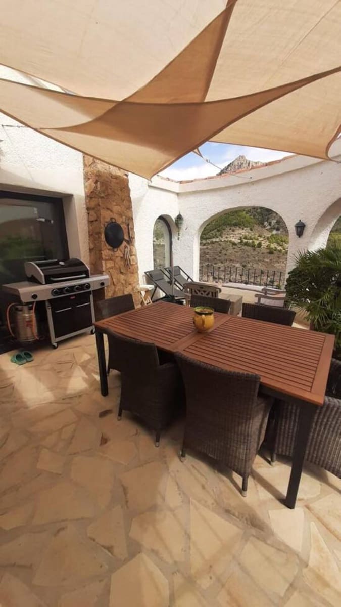 4 sovrum Villa till salu i Calpe / Calp - 580 000 € (Ref: 9317488)