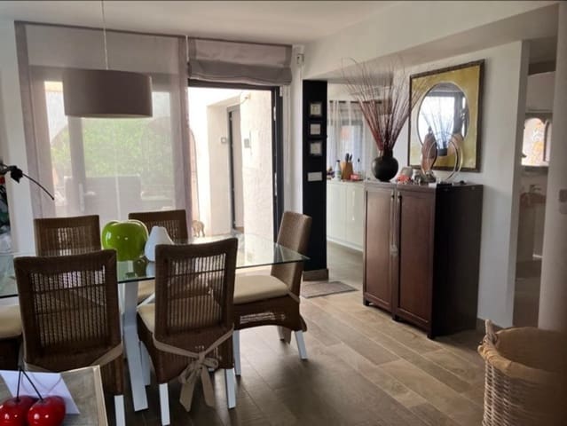 4 sovrum Villa till salu i Pueblo, Calpe / Calp - 580 000 € (Ref: 9317488)