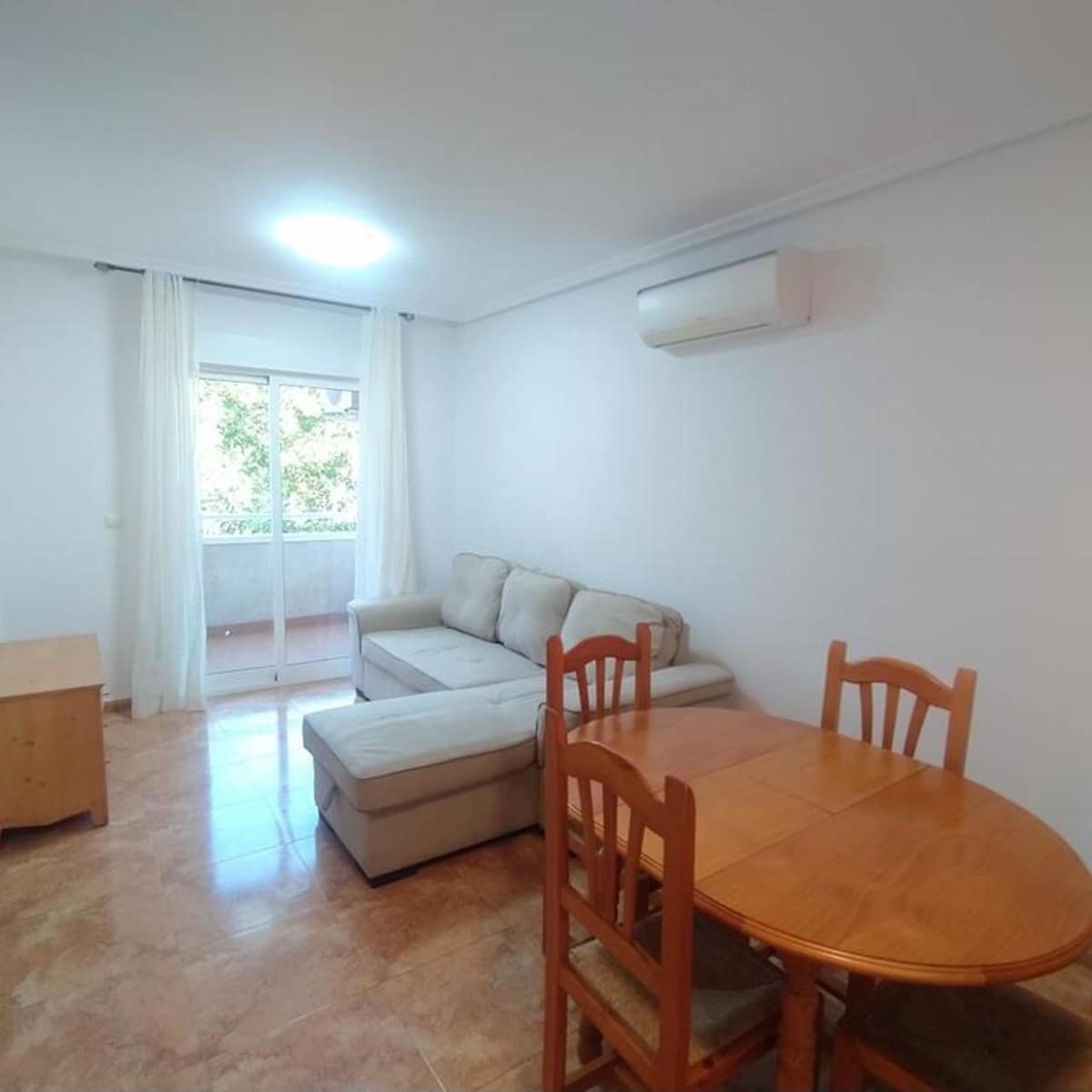 2 slaapkamer Appartement te koop in Torrevieja met zwembad - € 139.000 (Ref: 9317500)