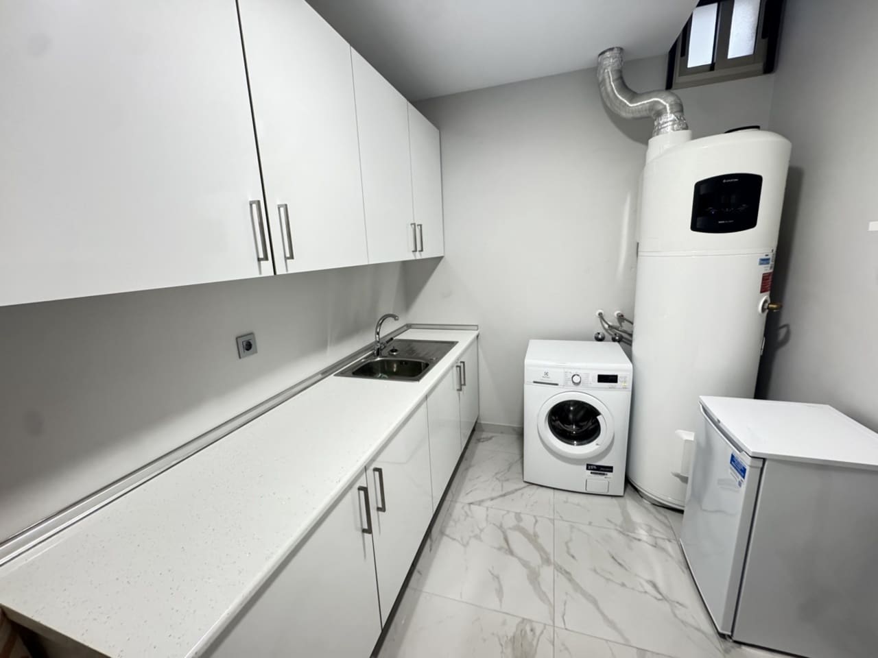 5 bedroom Villa for sale in Villamartin with pool - € 480,000 (Ref: 9321618)