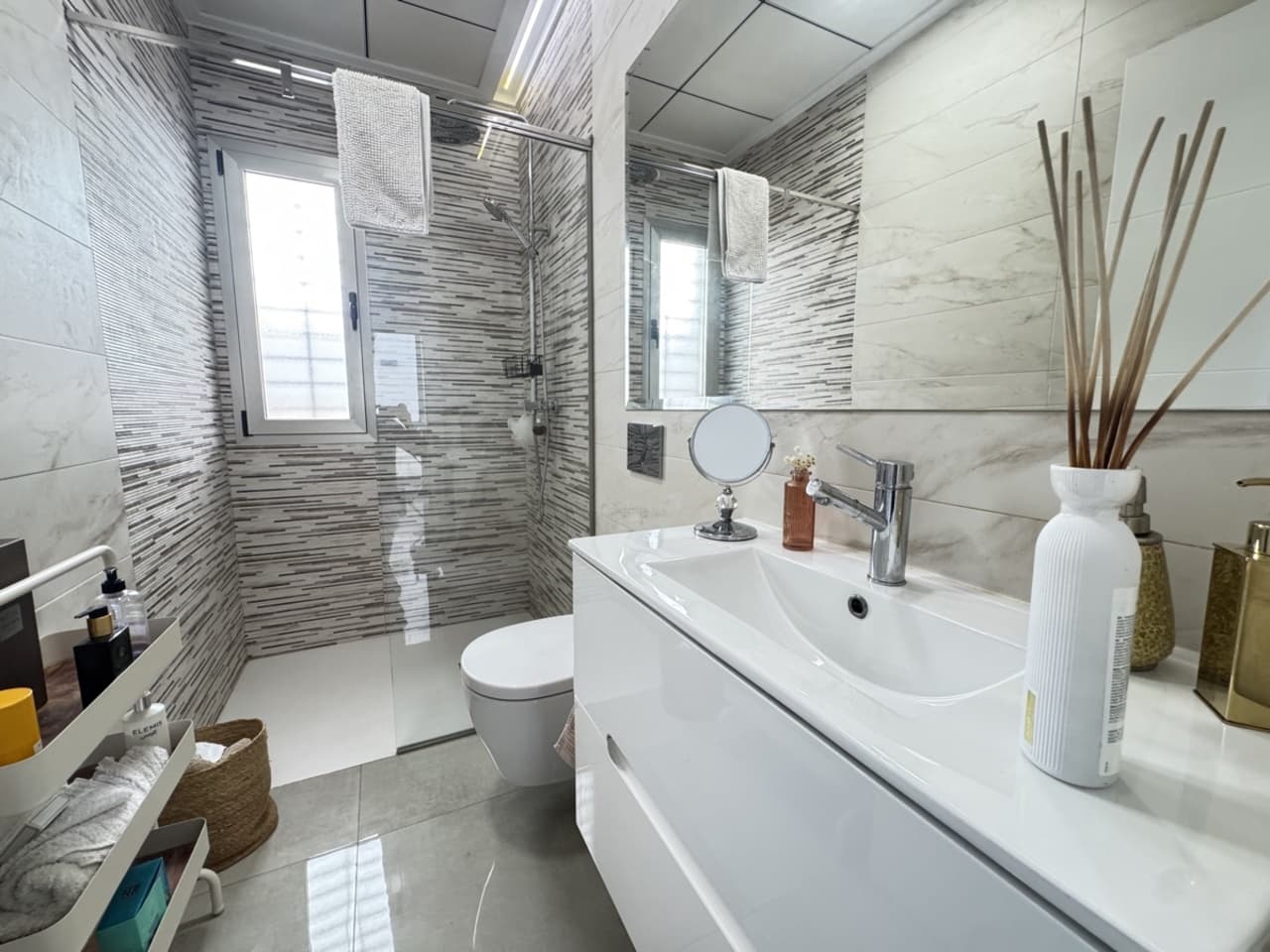 3 bedroom Villa for sale in Villamartin with pool - € 369,950 (Ref: 9322534)