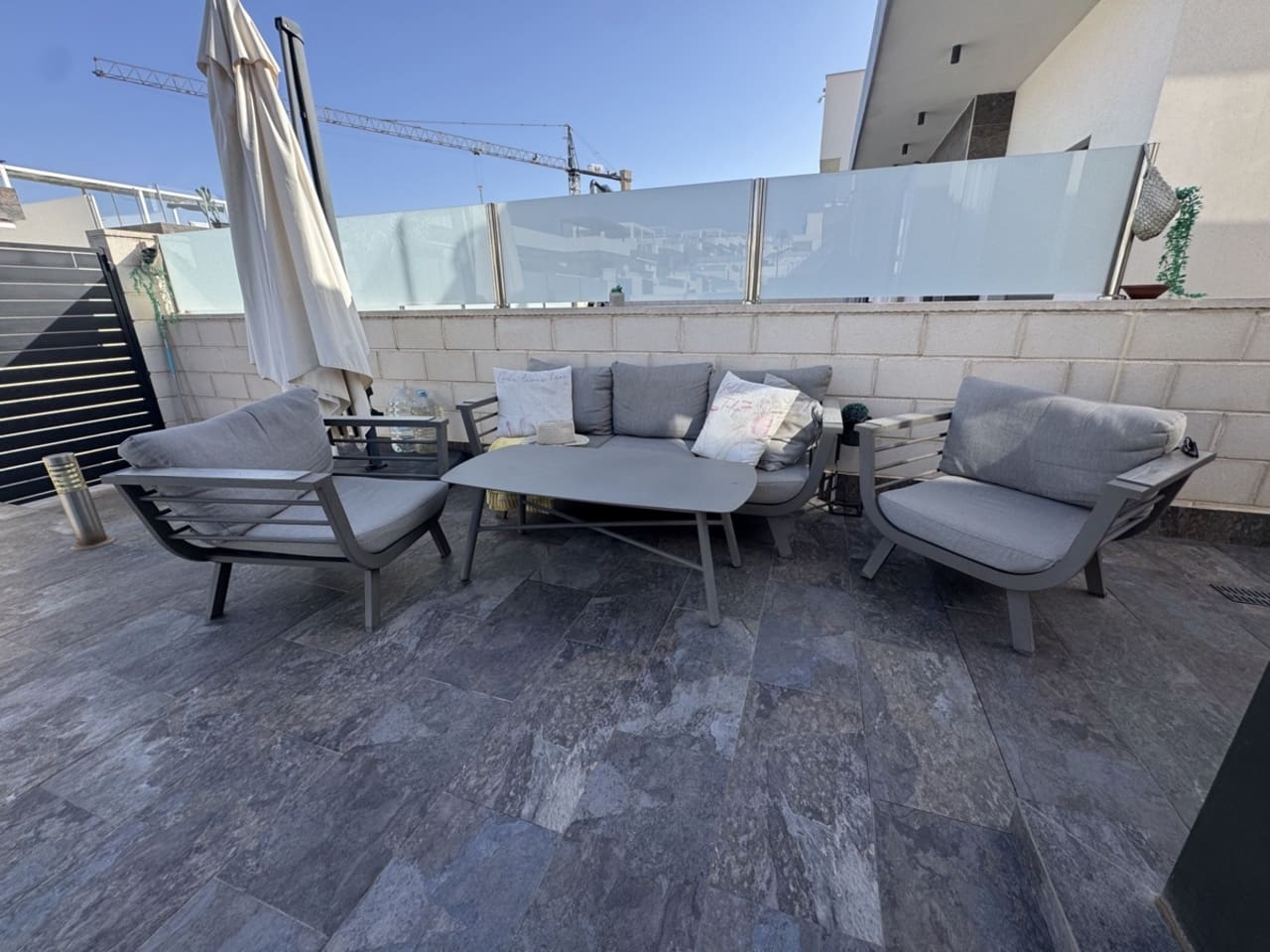 3 bedroom Villa for sale in Villamartin with pool - € 369,950 (Ref: 9322534)