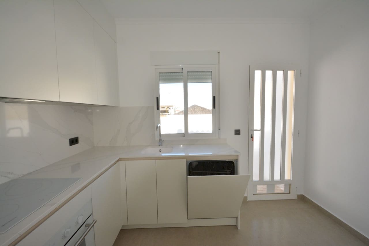 Chalet de 2 habitaciones en Algorfa en venta - 295.000 € (Ref: 9334507)