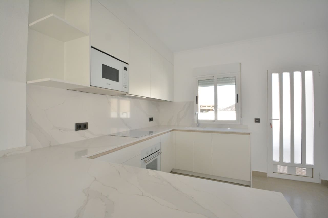 Chalet de 2 habitaciones en Algorfa en venta - 295.000 € (Ref: 9334507)