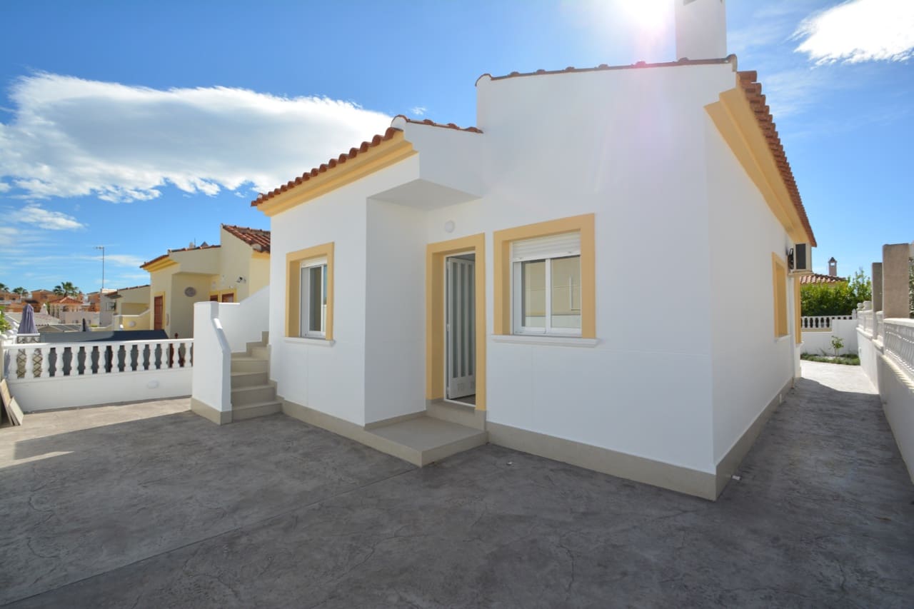 Chalet de 2 habitaciones en Algorfa en venta - 295.000 € (Ref: 9334507)
