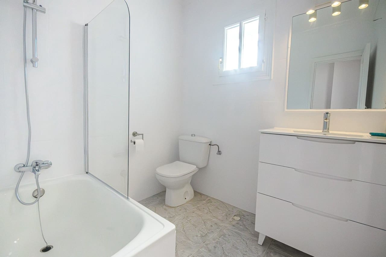 3 slaapkamer Villa te koop in San Miguel de Salinas - € 144.900 (Ref: 9337663)