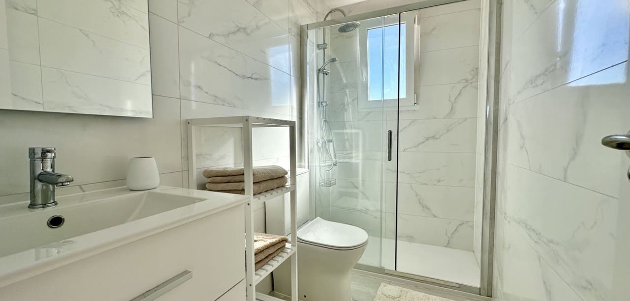 2 slaapkamer Appartement te koop in Orihuela Costa - € 247.000 (Ref: 9337668)