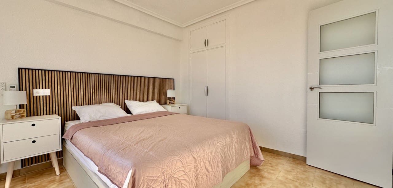 2 slaapkamer Appartement te koop in Orihuela Costa - € 247.000 (Ref: 9337668)