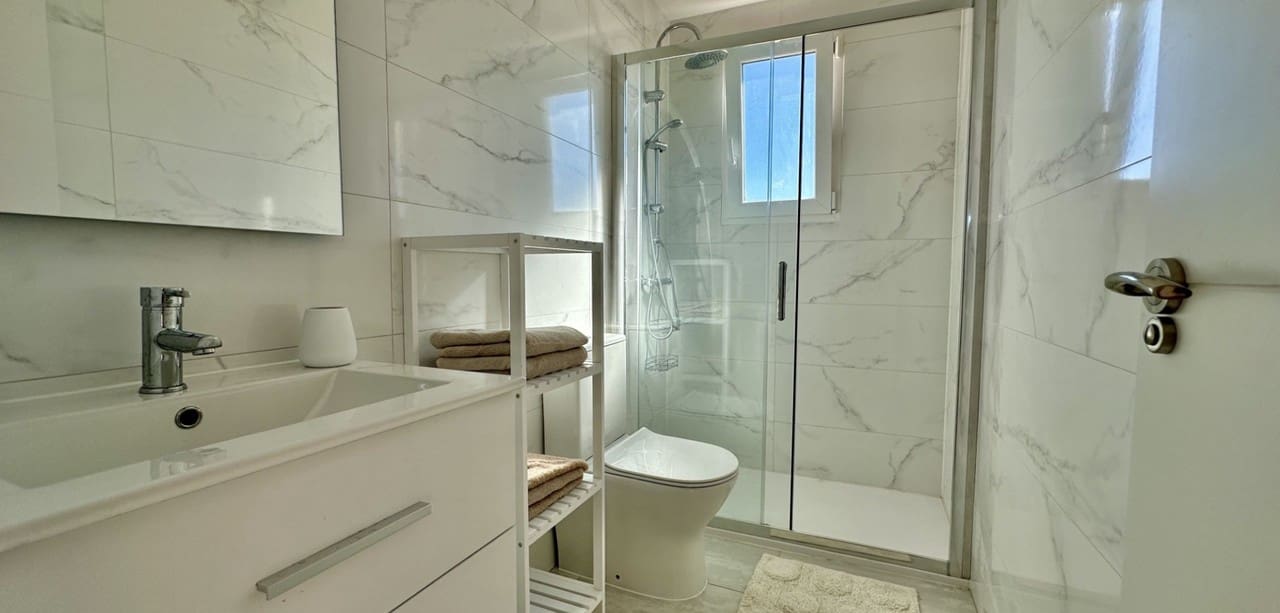 2 slaapkamer Appartement te koop in Orihuela Costa - € 247.000 (Ref: 9337668)