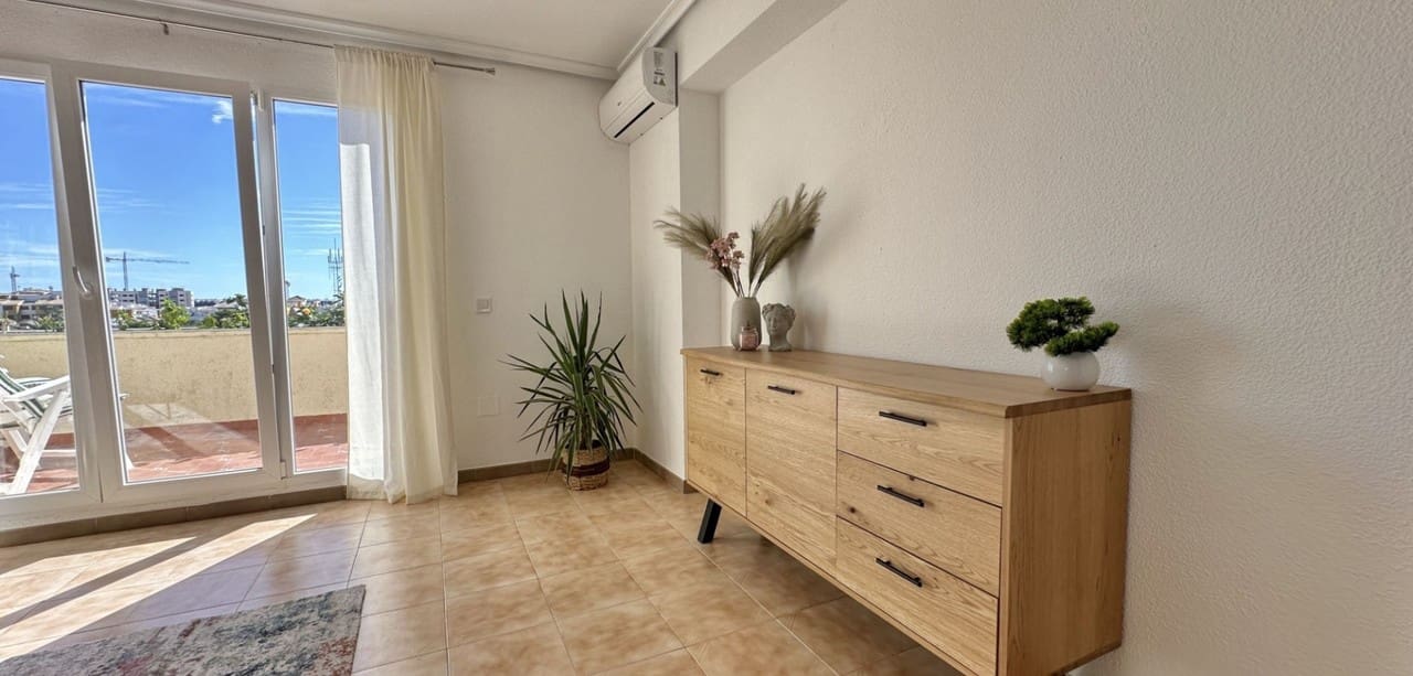 2 slaapkamer Appartement te koop in Orihuela Costa - € 247.000 (Ref: 9337668)