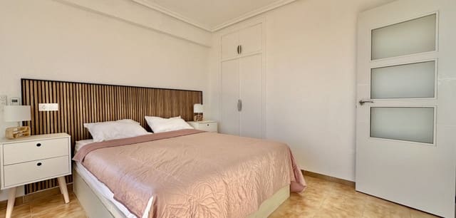 2 slaapkamer Appartement te koop in Dehesa de Campoamor, Orihuela - € 247.000 (Ref: 9337668)