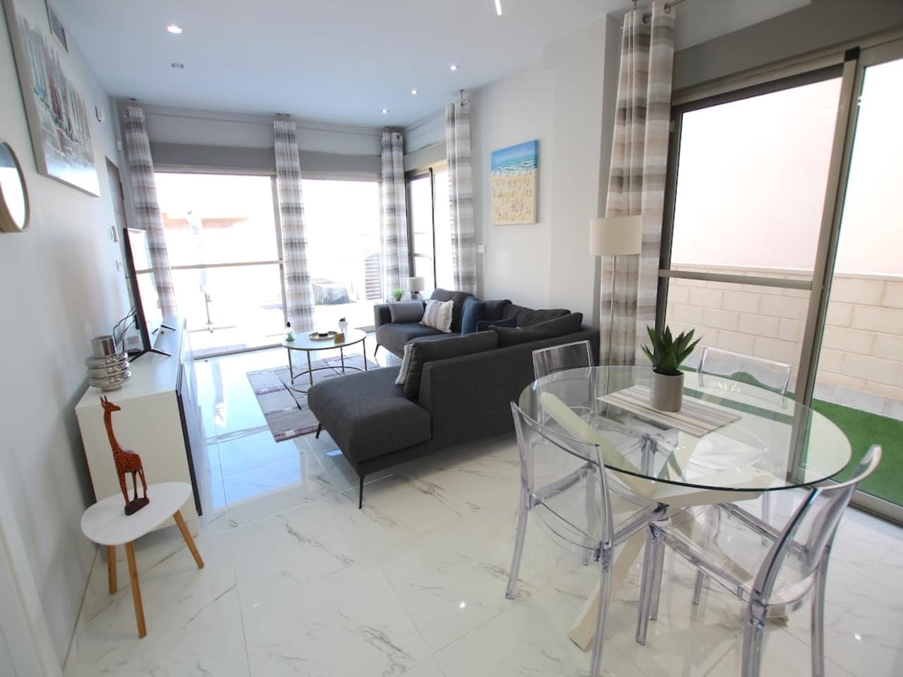 3 bedroom Villa for sale in Villamartin with pool - € 375,000 (Ref: 9337674)