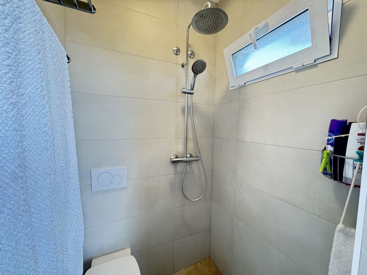 2 bedroom Apartment for sale in Villamartin with pool - € 289,000 (Ref: 9340826)