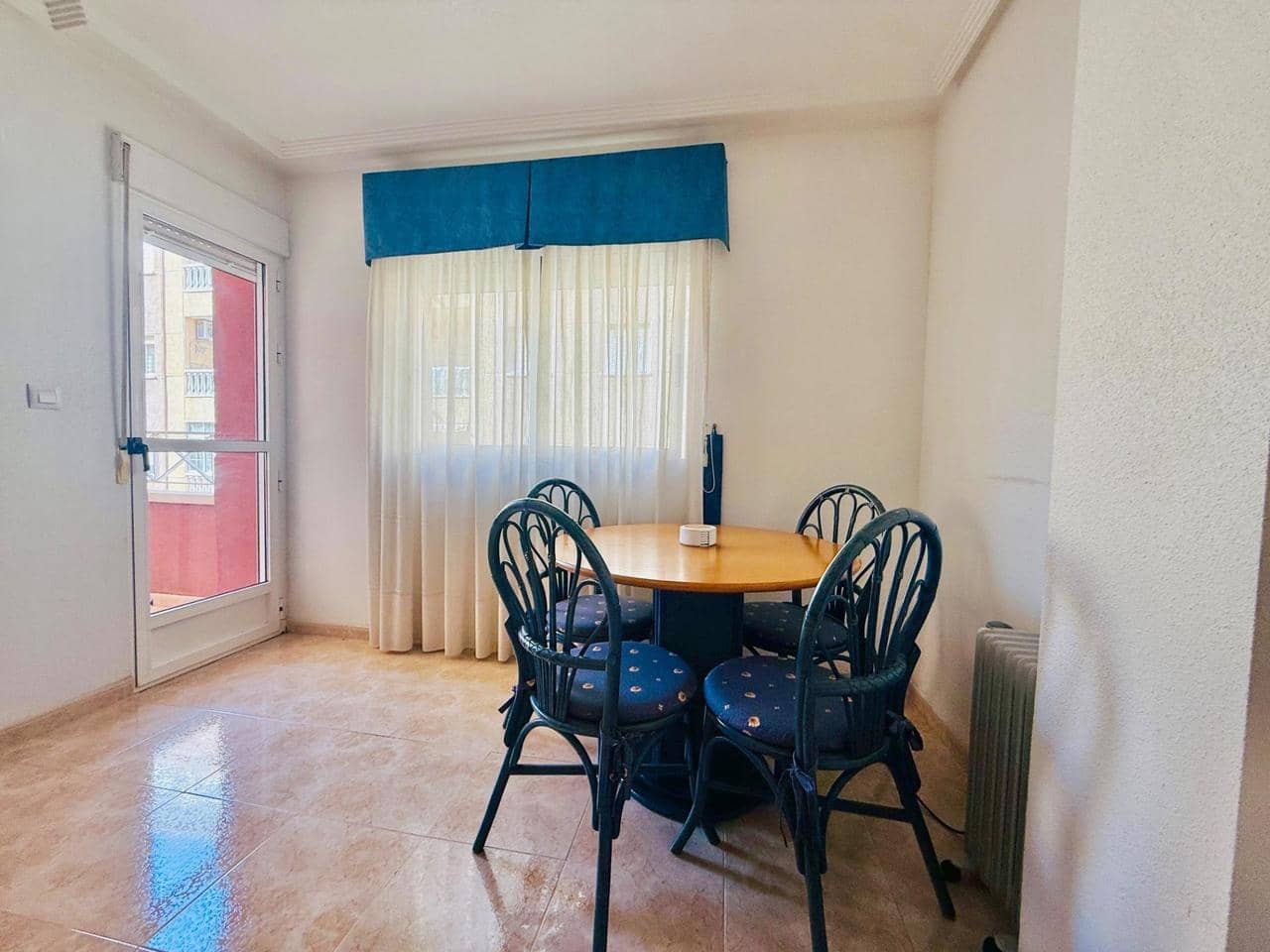 2 bedroom Apartment for sale in Torrevieja with pool - € 124,900 (Ref: 9340827)