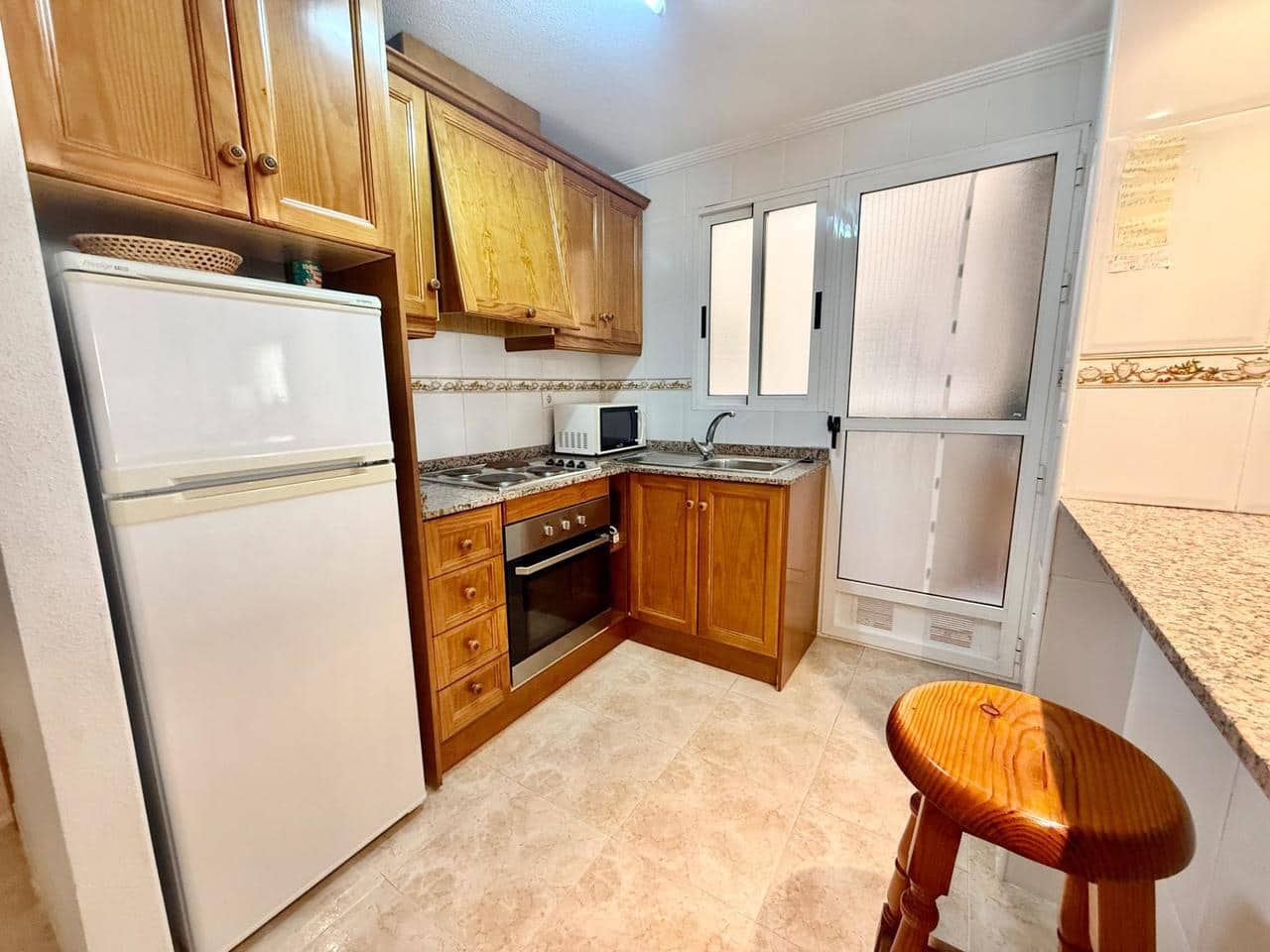 2 bedroom Apartment for sale in Torrevieja with pool - € 124,900 (Ref: 9340827)