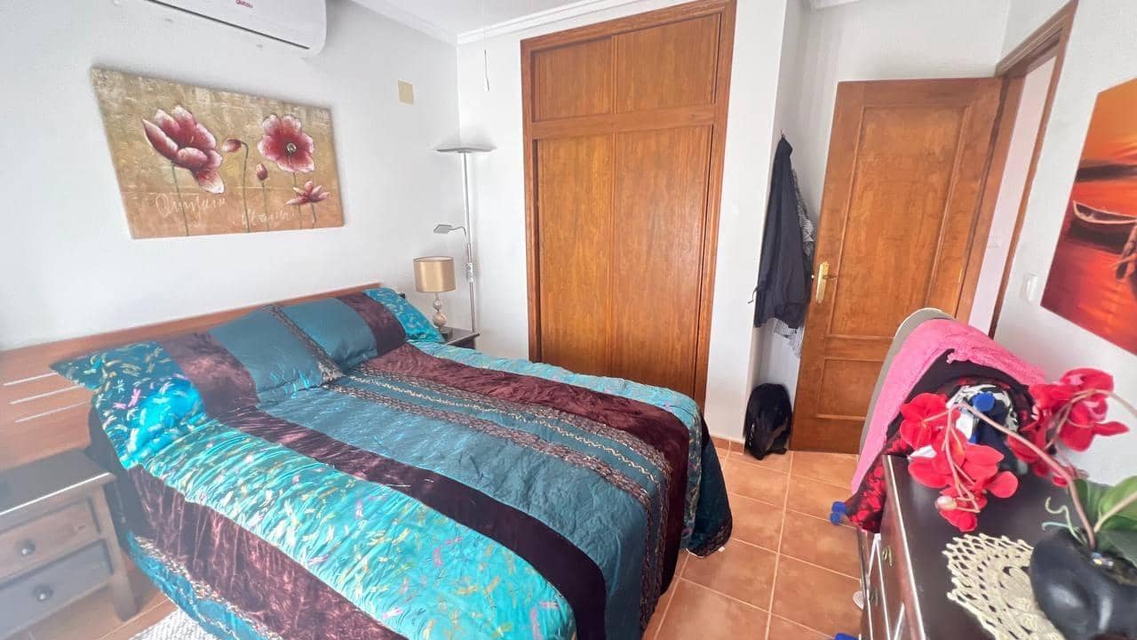 Casa de 3 habitaciones en Orihuela Costa en venta con piscina - 179.000 € (Ref: 9340828)