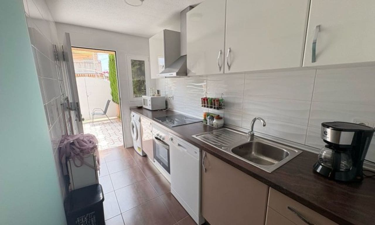 3 sypialnia Apartament na sprzedaż w Torrevieja - 236 995 € (Ref: 9340830)