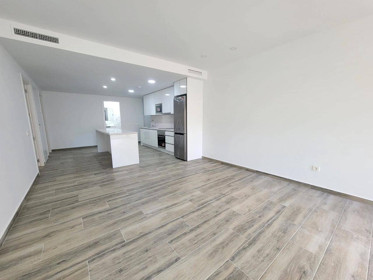 3 sypialnia Apartament na sprzedaż w Torrevieja z basenem - 375 000 € (Ref: 9342021)