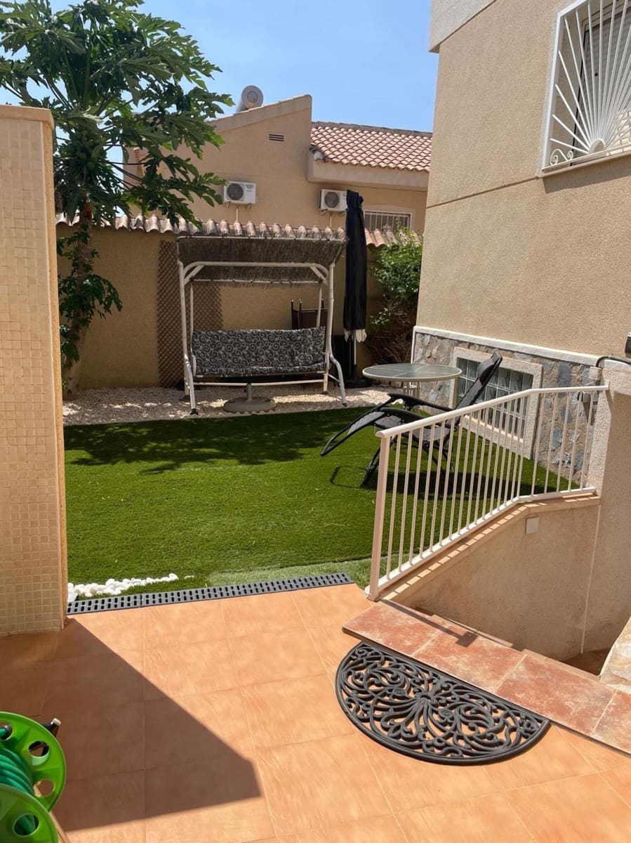 3 bedroom Villa for sale in Ciudad Quesada with pool - € 340,000 (Ref: 9342026)