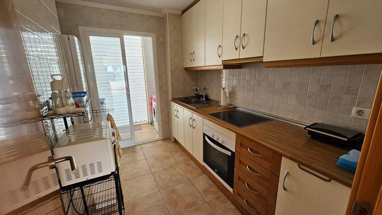 2 makuuhuone Huoneisto myytävänä paikassa Torrevieja mukana uima-altaan - 210 000 € (Ref: 9342027)