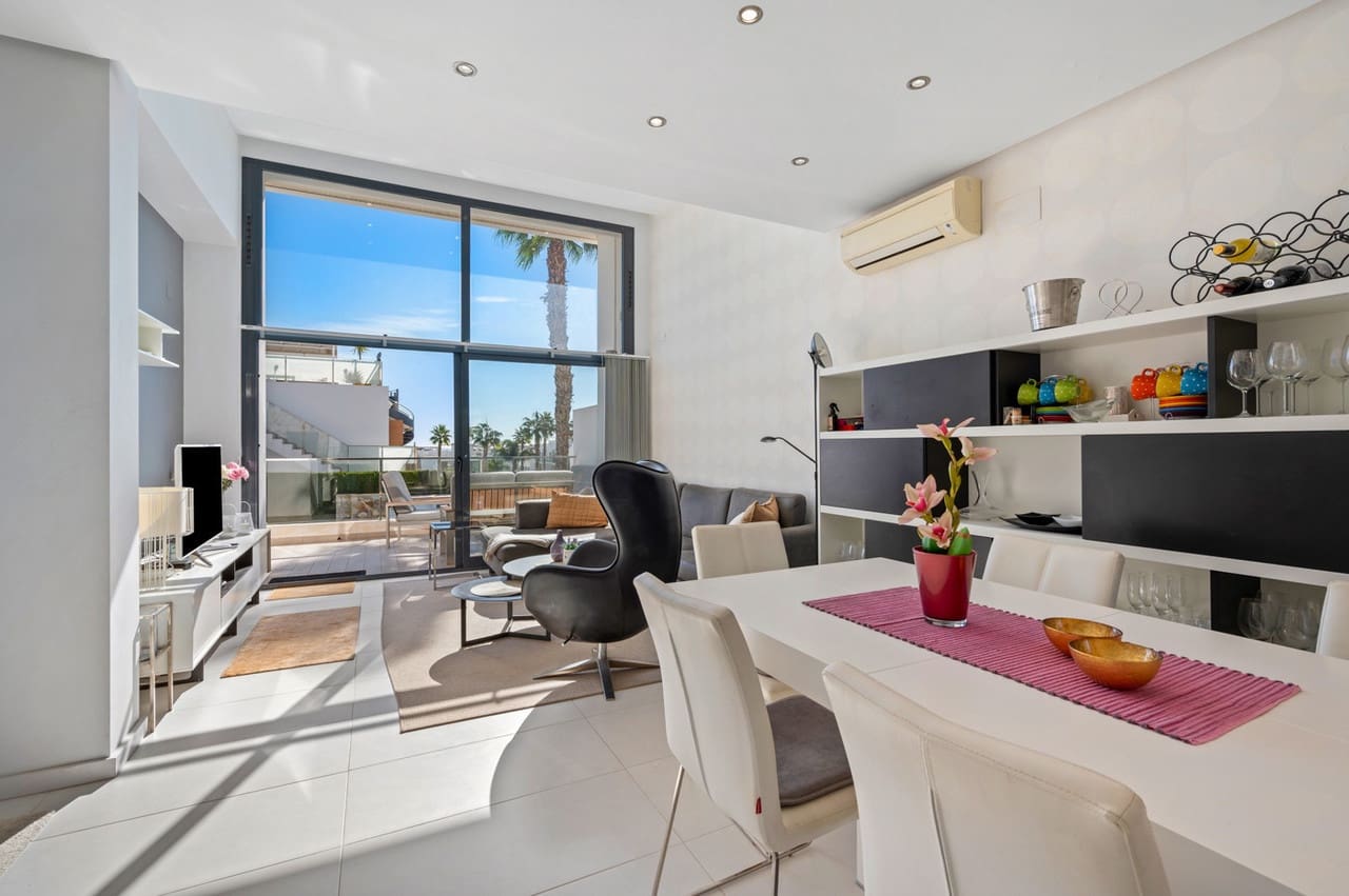 3 bedroom Bungalow for sale in Torrevieja - € 569,000 (Ref: 9343168)