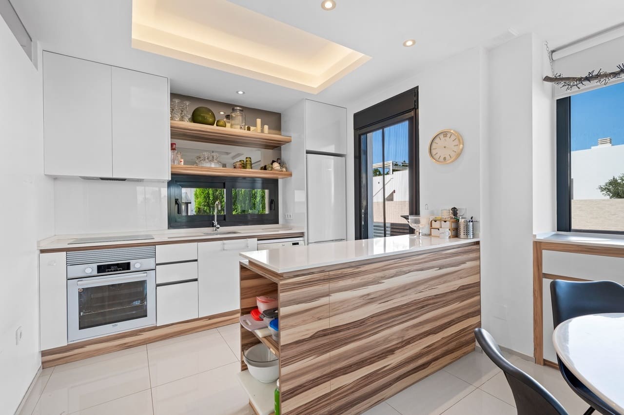 3 quarto Casa em Banda para venda em Ciudad Quesada com piscina - 325 000 € (Ref: 9346790)