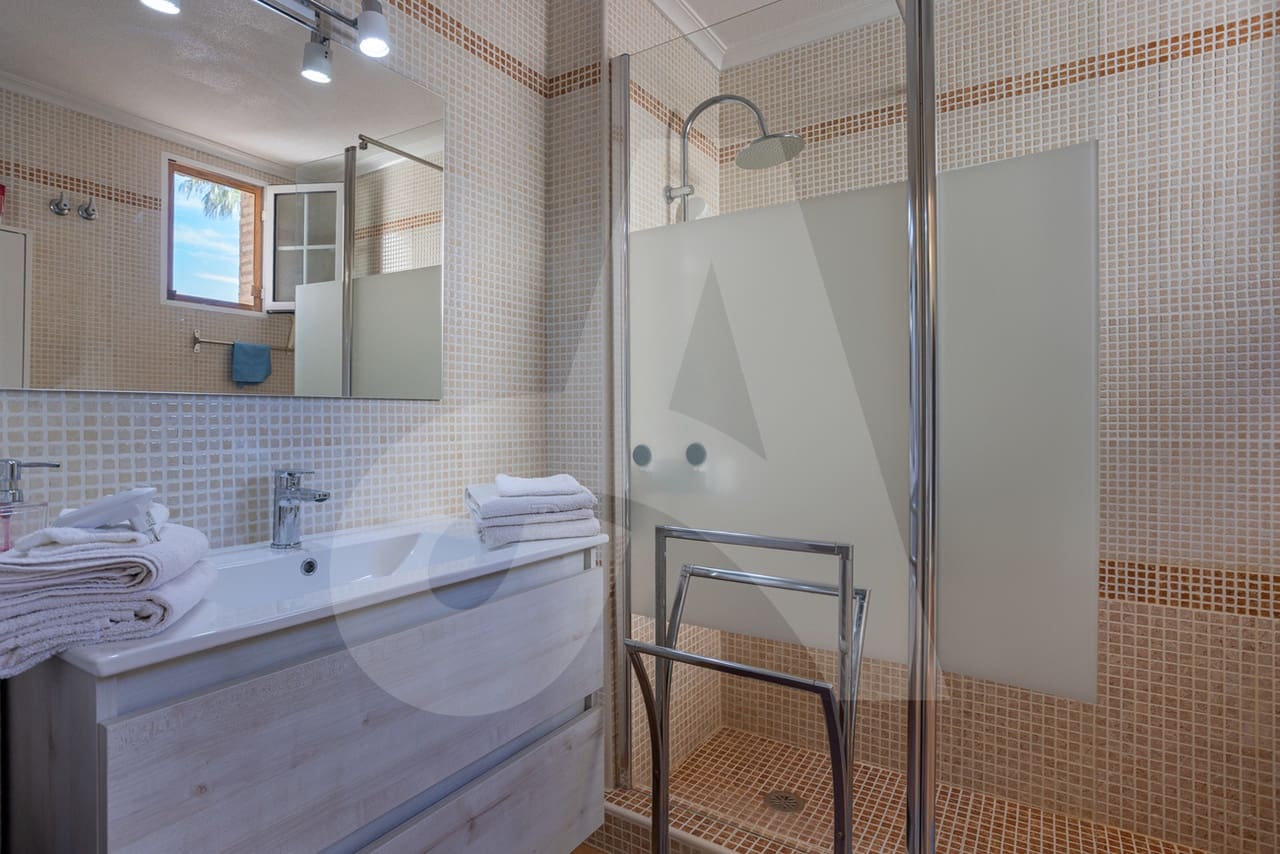 3 slaapkamer Villa te koop in Guardamar del Segura met zwembad - € 255.000 (Ref: 9346793)